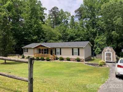 Home For Sale in Kings Mountain, North Carolina