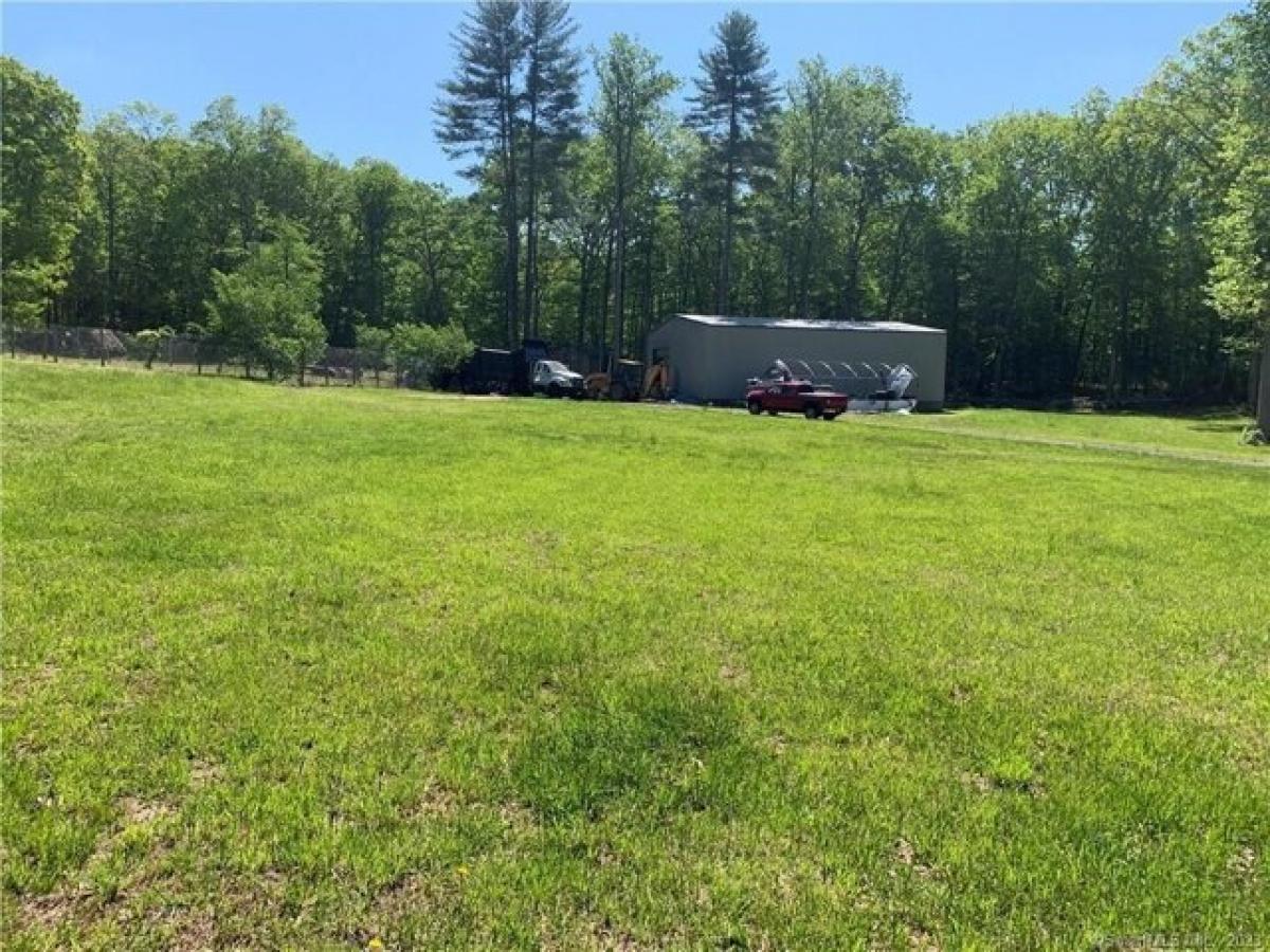 Picture of Residential Land For Sale in New Milford, Connecticut, United States