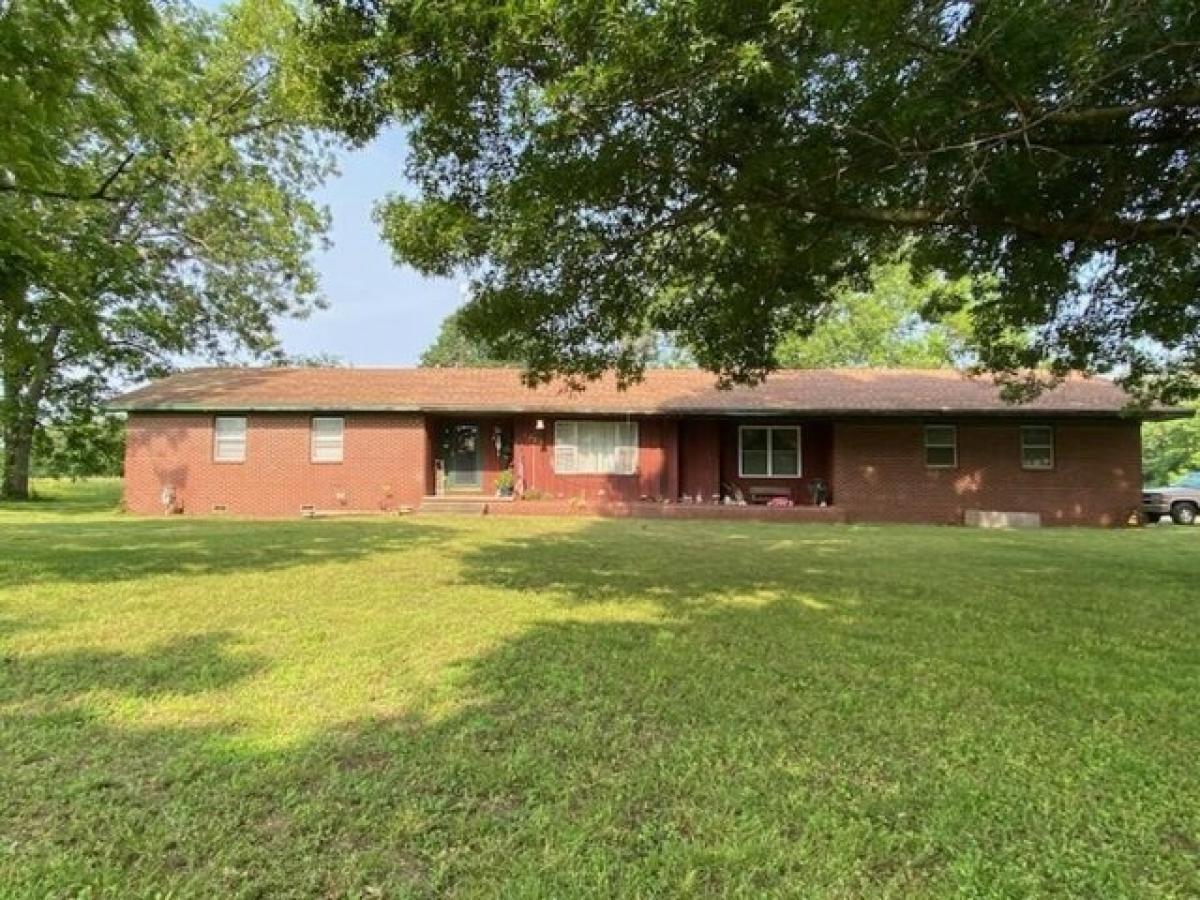 Picture of Home For Sale in Miami, Oklahoma, United States