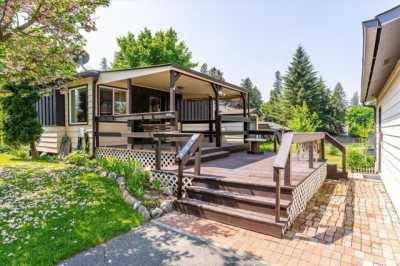 Home For Sale in Deer Park, Washington