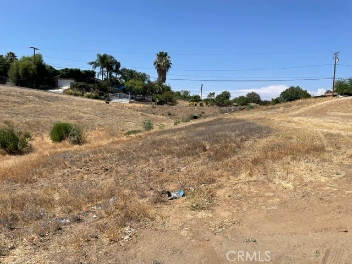 Picture of Residential Land For Sale in Quail Valley, California, United States