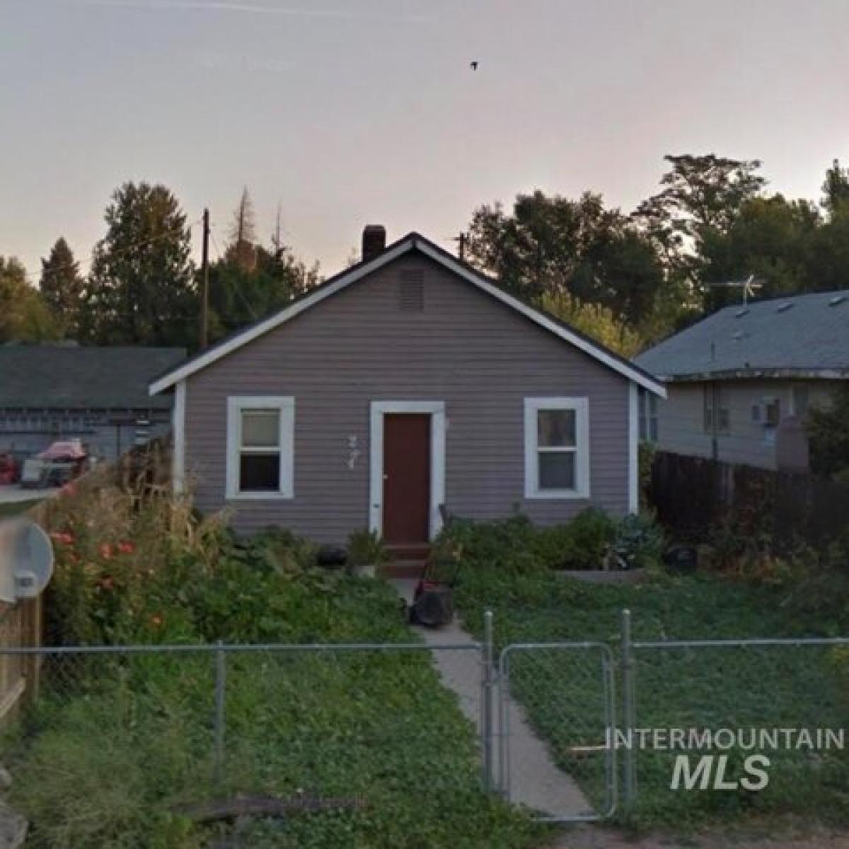 Picture of Home For Sale in Notus, Idaho, United States