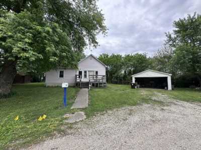 Home For Sale in Farmer City, Illinois