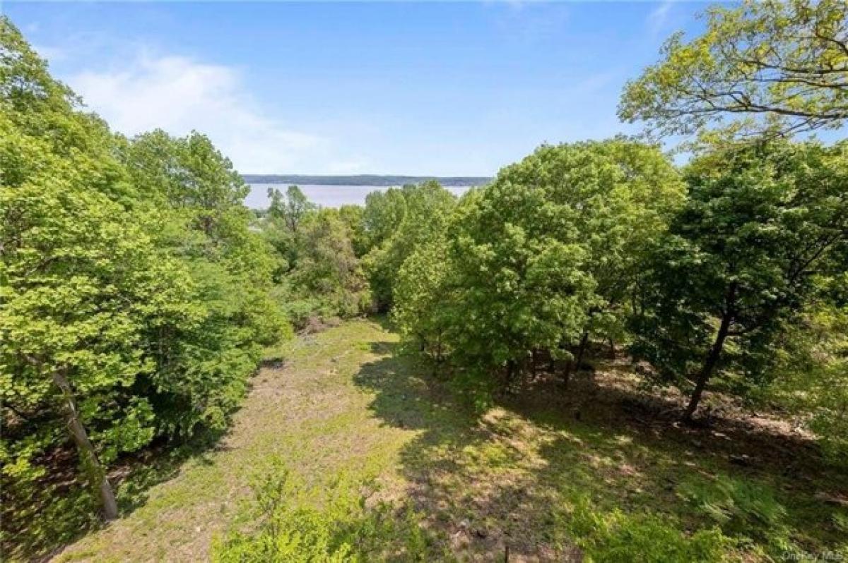 Picture of Home For Sale in Nyack, New York, United States