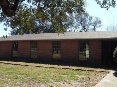 Home For Sale in El Campo, Texas