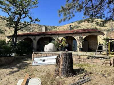 Home For Sale in Acton, California