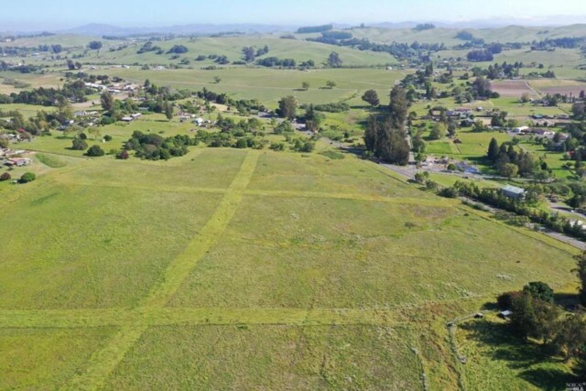 Picture of Residential Land For Sale in Sebastopol, California, United States
