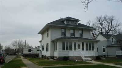 Home For Sale in Grundy Center, Iowa