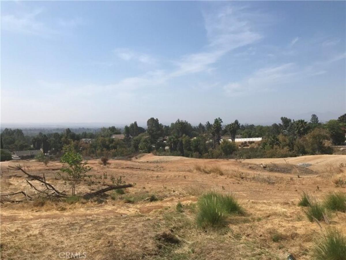 Picture of Residential Land For Sale in Riverside, California, United States
