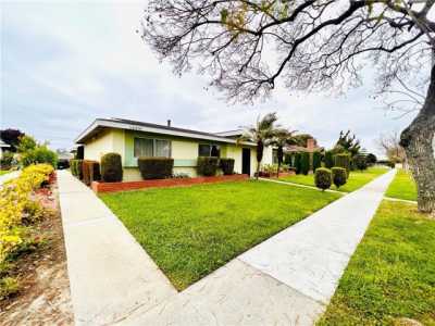 Home For Sale in Stanton, California