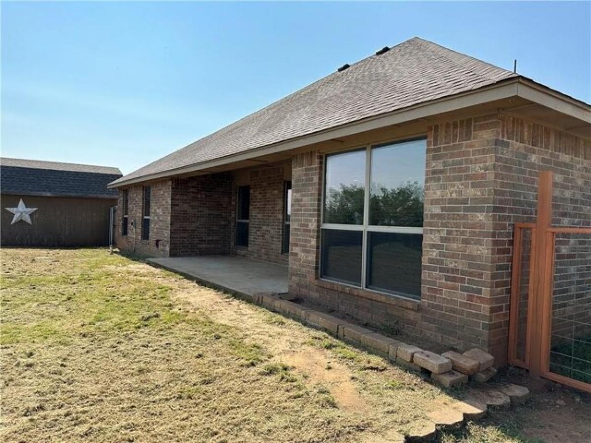 Picture of Home For Sale in Blanchard, Oklahoma, United States
