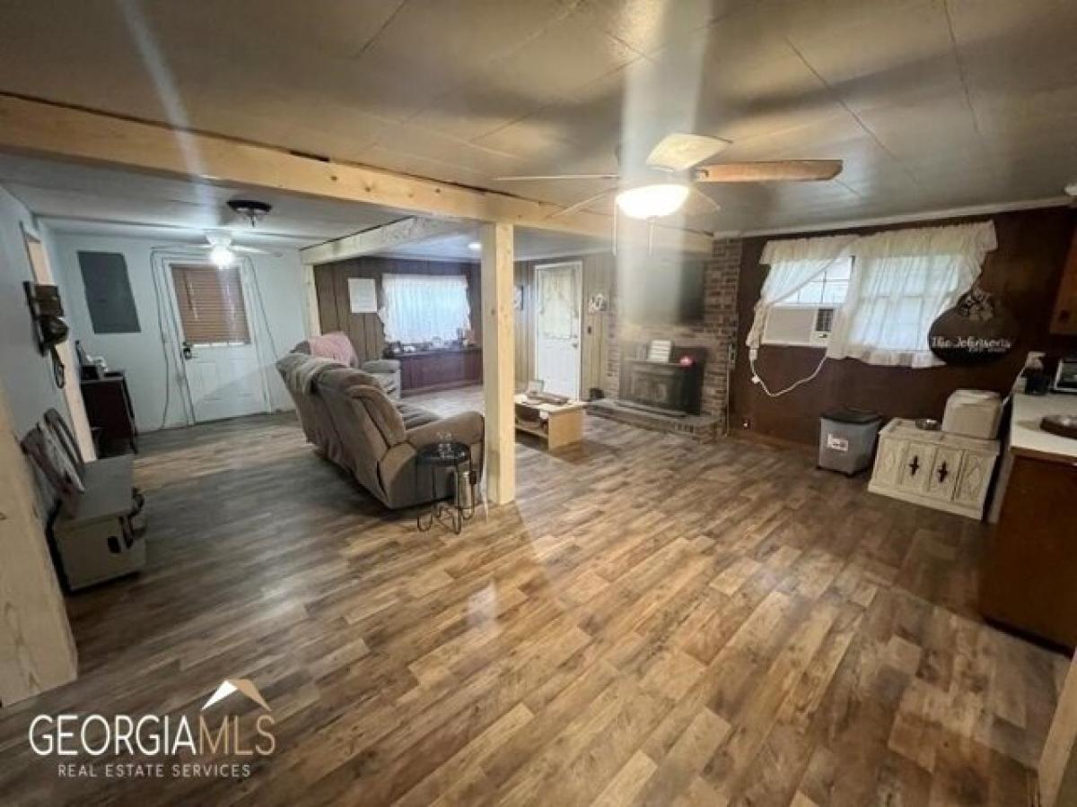 Picture of Home For Sale in Garfield, Georgia, United States