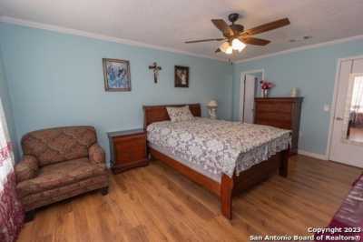Home For Sale in Universal City, Texas