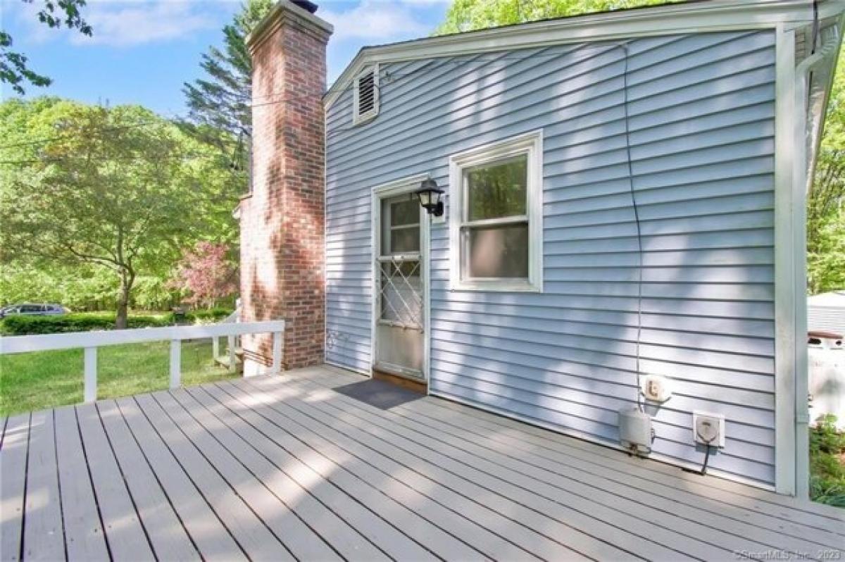 Picture of Home For Sale in Tolland, Connecticut, United States