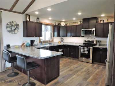 Home For Sale in Twin Bridges, Montana