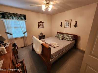 Home For Sale in Shelbyville, Kentucky