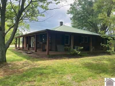 Home For Sale in Sedalia, Kentucky