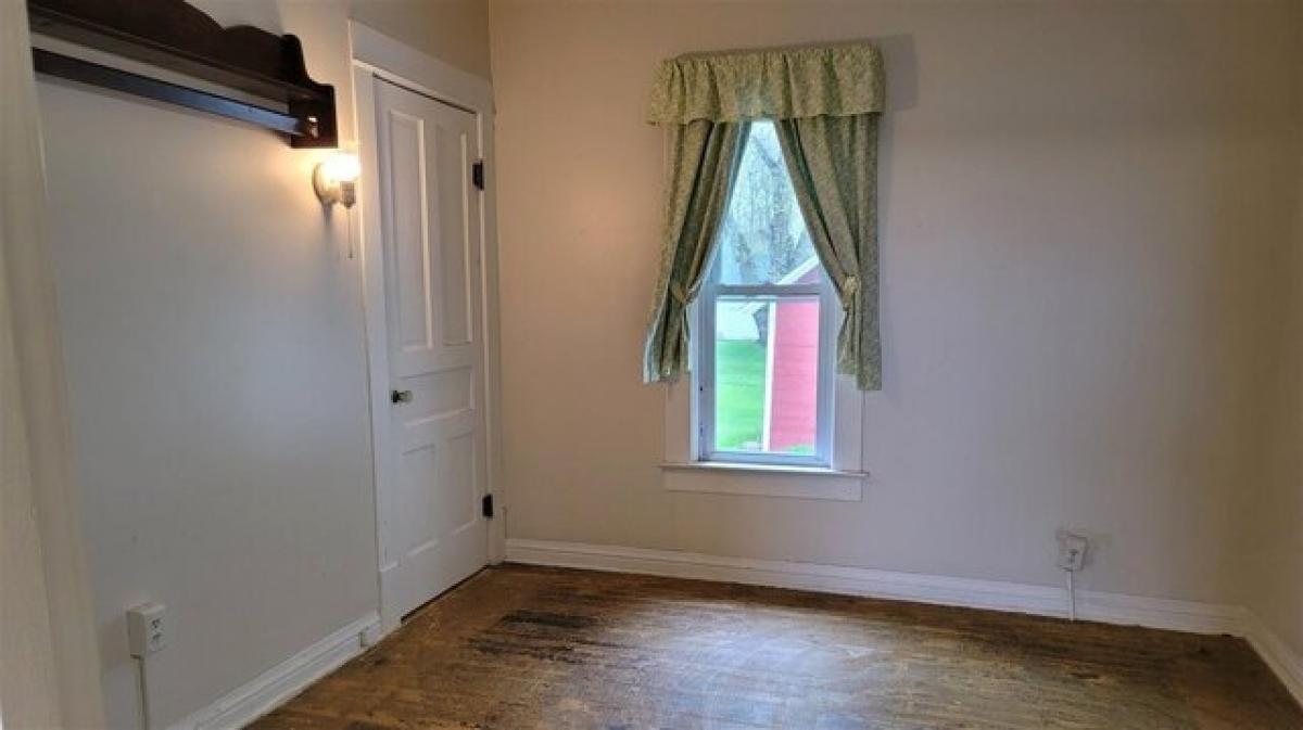 Picture of Home For Sale in Vestaburg, Michigan, United States