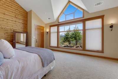 Home For Sale in Mount Shasta, California