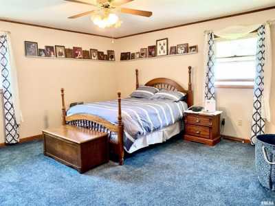 Home For Sale in Jacksonville, Illinois