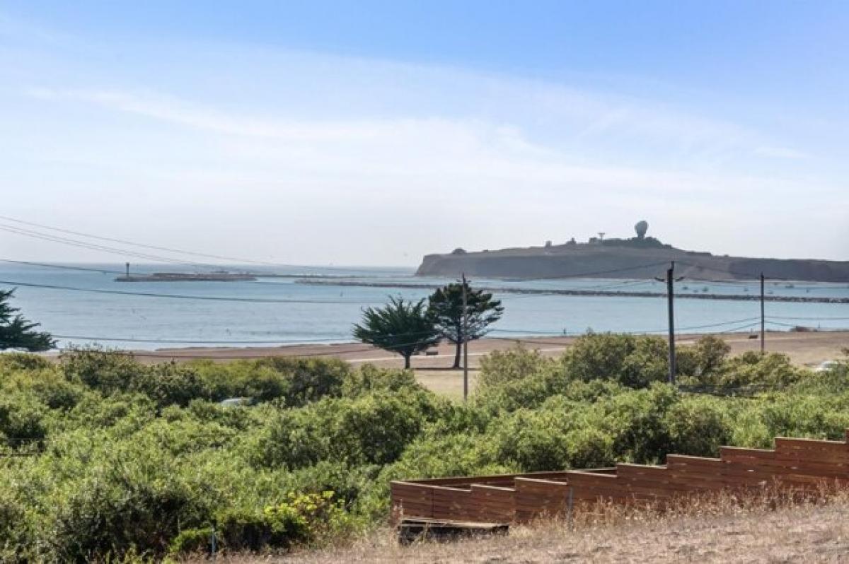 Picture of Residential Land For Sale in Half Moon Bay, California, United States