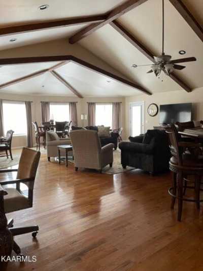 Home For Sale in Harrogate, Tennessee