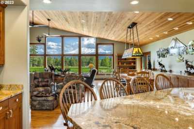 Home For Sale in Trout Lake, Washington
