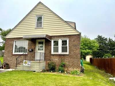 Home For Sale in Rockdale, Illinois