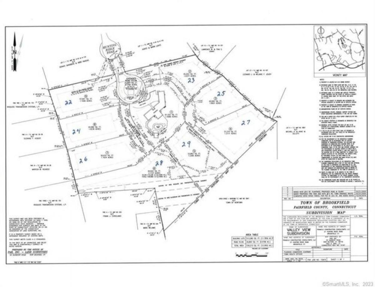 Picture of Residential Land For Sale in Brookfield, Connecticut, United States