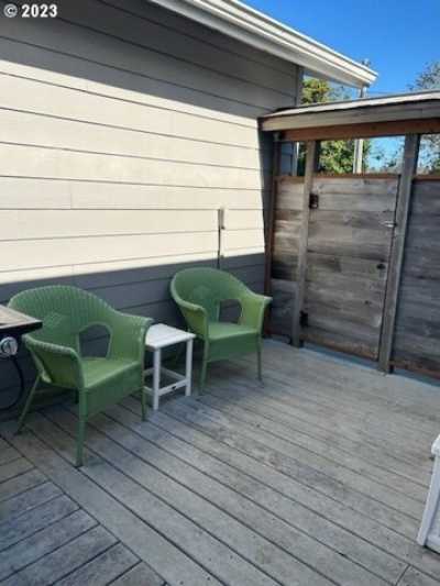 Home For Sale in Seaview, Washington