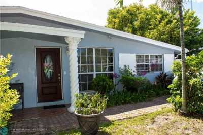 Home For Rent in West Park, Florida