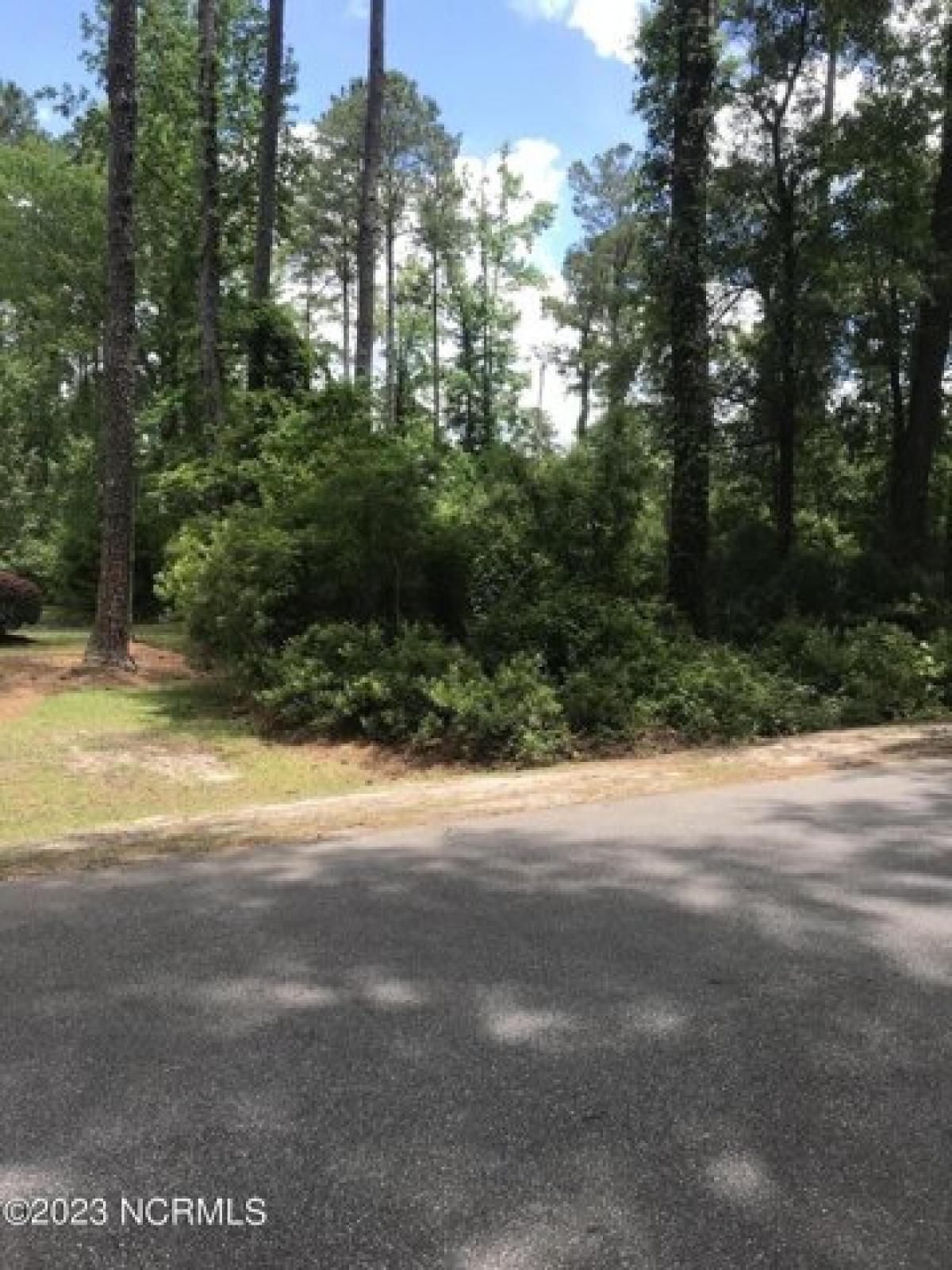 Picture of Residential Land For Sale in Whiteville, North Carolina, United States
