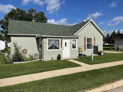 Home For Sale in Plainfield, Iowa