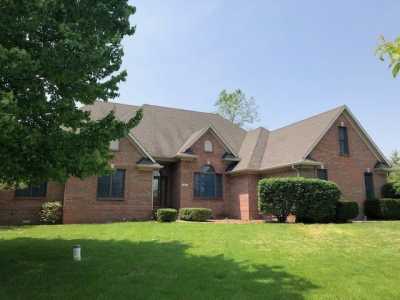 Home For Sale in Pittsboro, Indiana