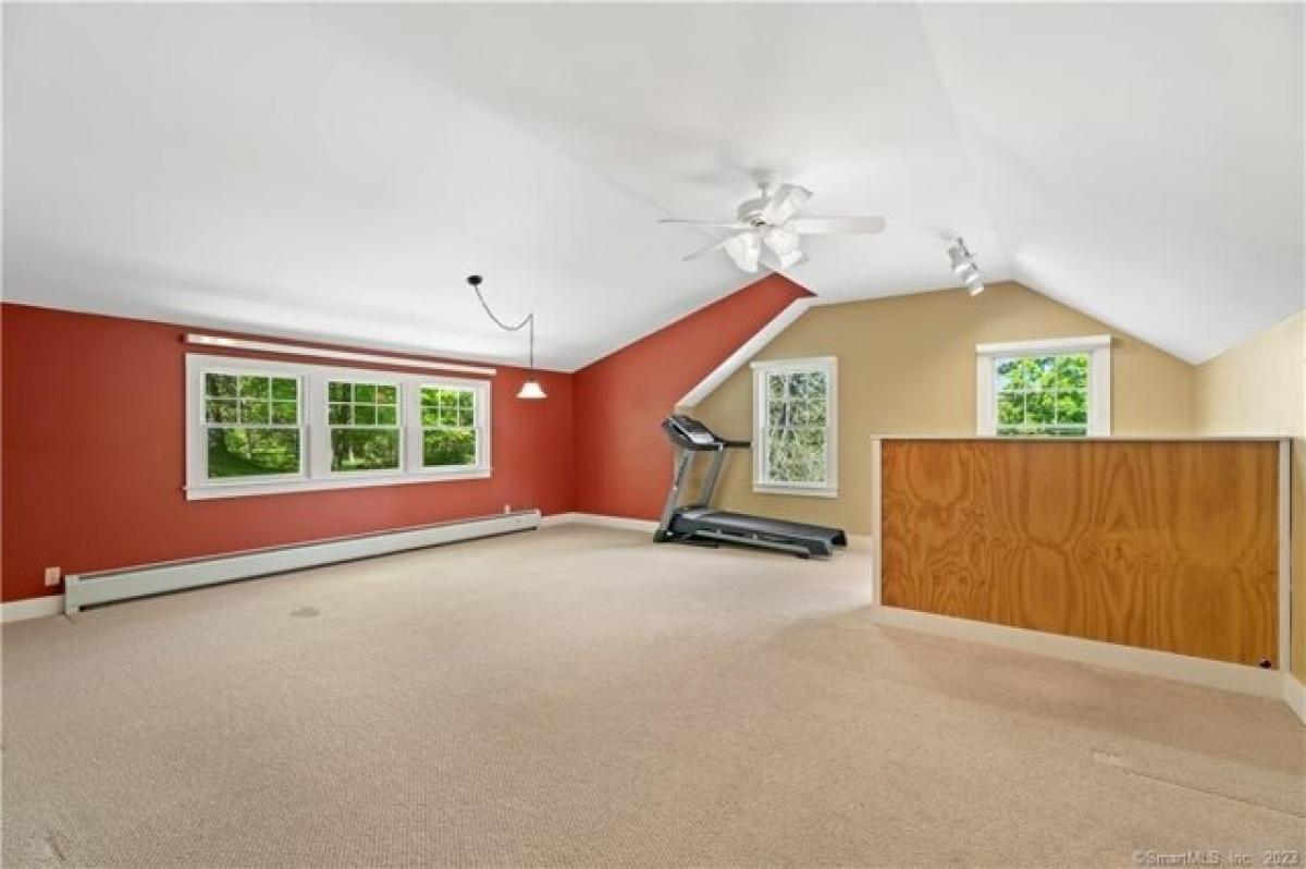 Picture of Home For Sale in Redding, Connecticut, United States