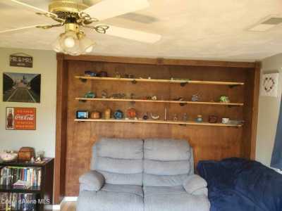 Home For Sale in Pinehurst, Idaho
