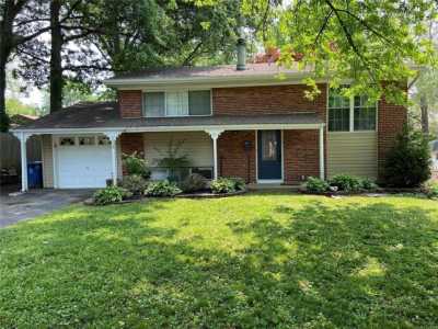 Home For Sale in Hazelwood, Missouri