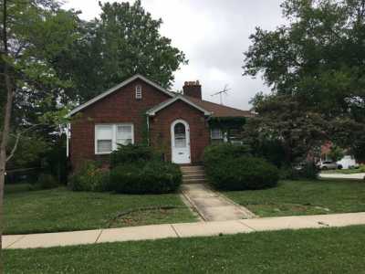 Home For Rent in Des Plaines, Illinois