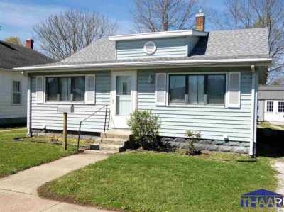 Home For Sale in Clinton, Indiana