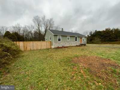 Home For Sale in Monroeville, New Jersey