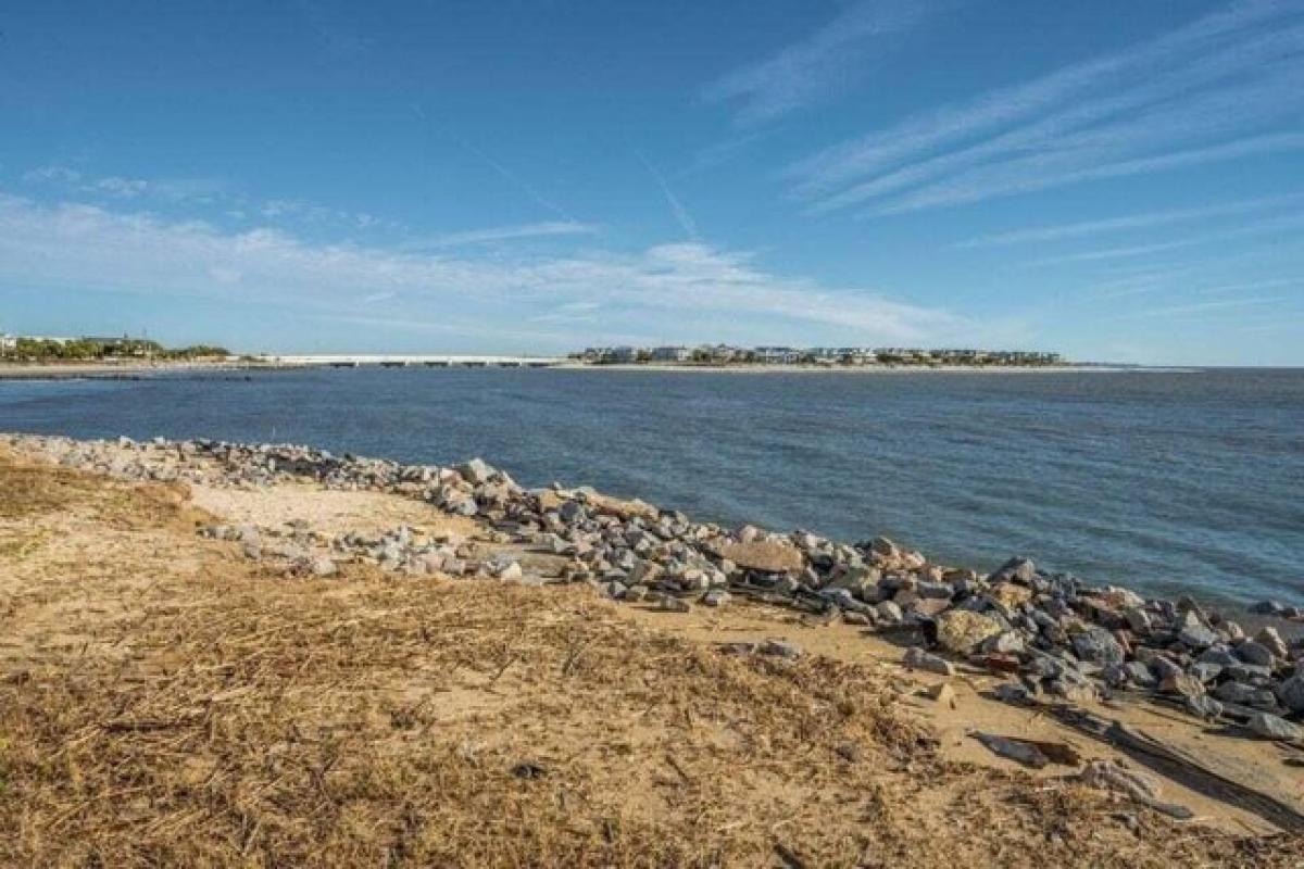 Picture of Residential Land For Sale in Sullivans Island, South Carolina, United States