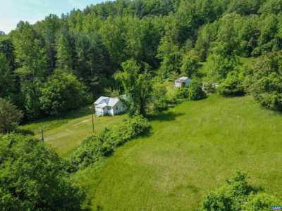 Home For Sale in Free Union, Virginia