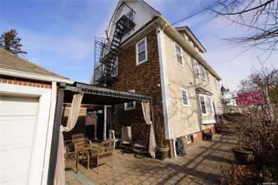 Home For Sale in Richmond Hill, New York