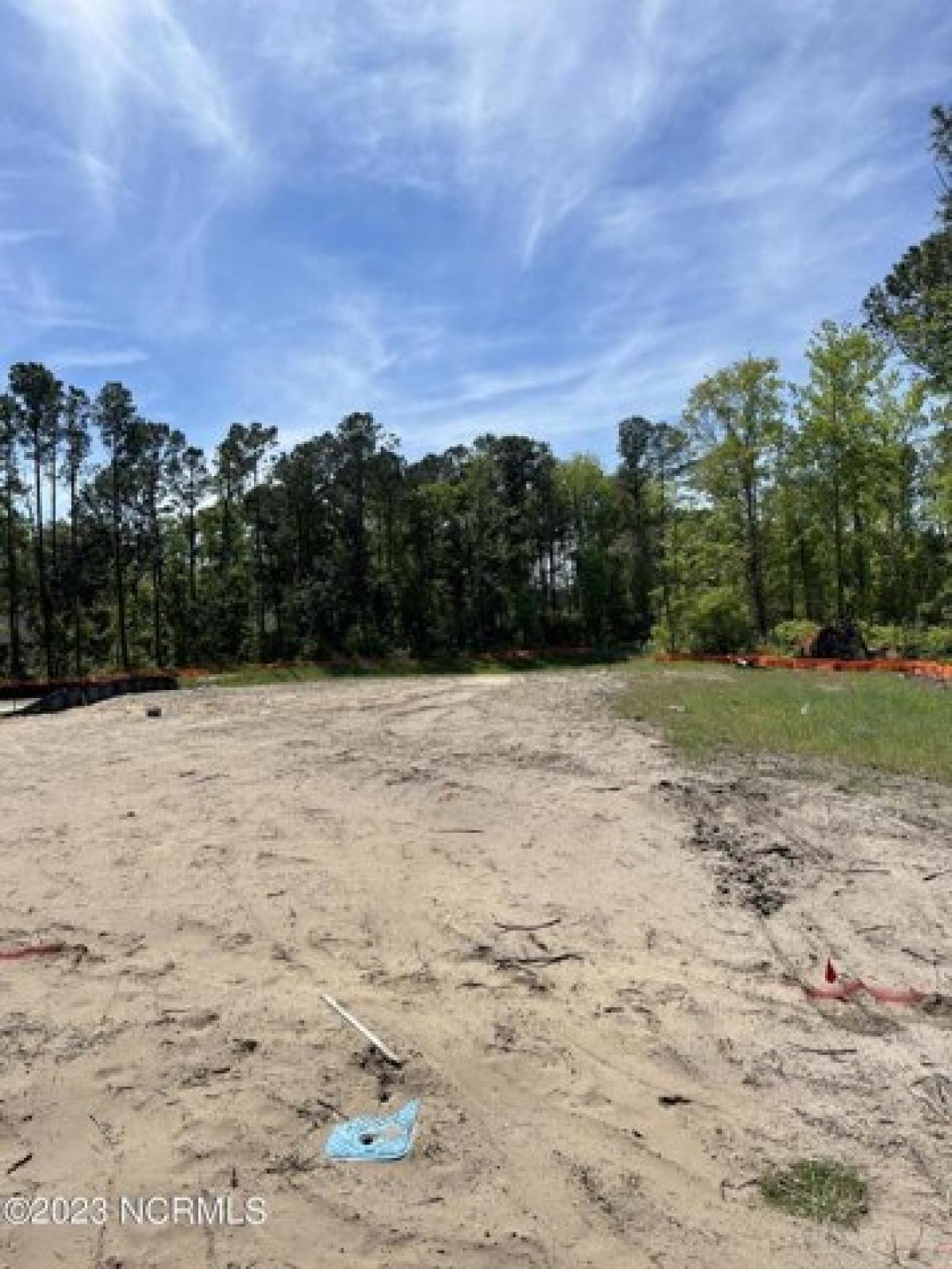 Picture of Residential Land For Sale in Wilmington, North Carolina, United States