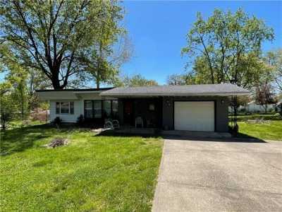Home For Sale in Carrollton, Missouri