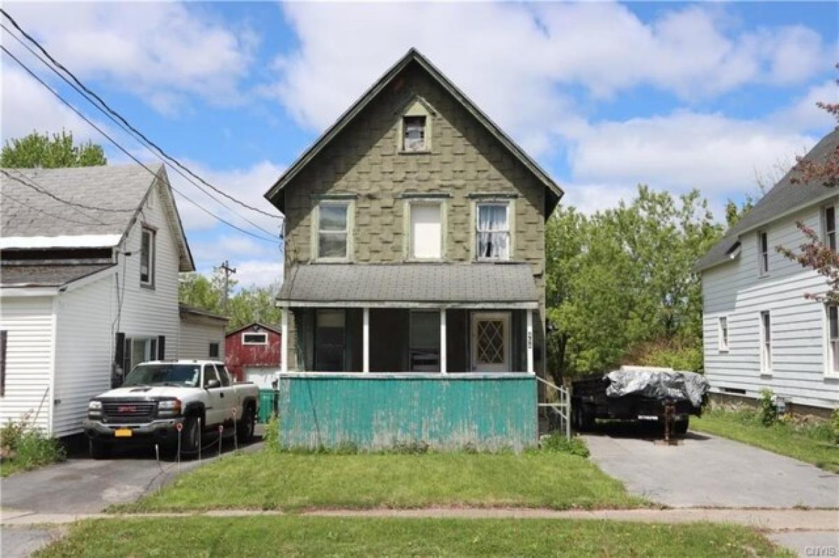 Picture of Home For Sale in Watertown, New York, United States