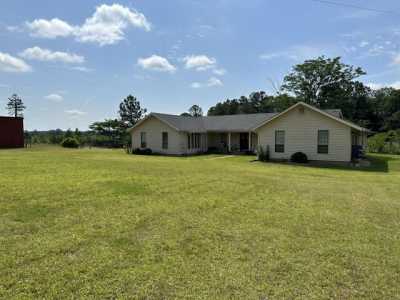 Home For Sale in Stapleton, Georgia