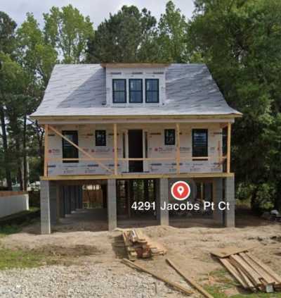 Home For Sale in Ravenel, South Carolina