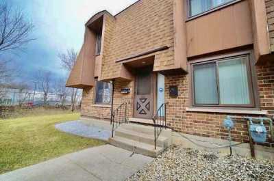Home For Rent in Alsip, Illinois
