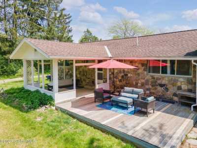 Home For Sale in Glenville, New York